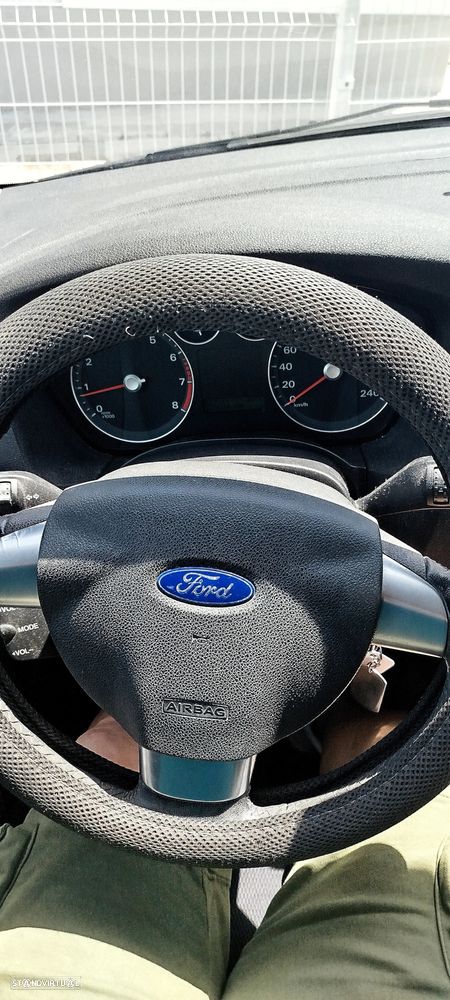 Ford Focus SW 1.4 Sport - 2