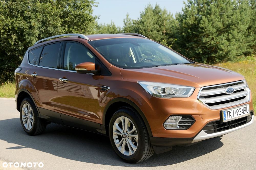 Ford Kuga 2.0 TDCi 2x4 Titanium - 12