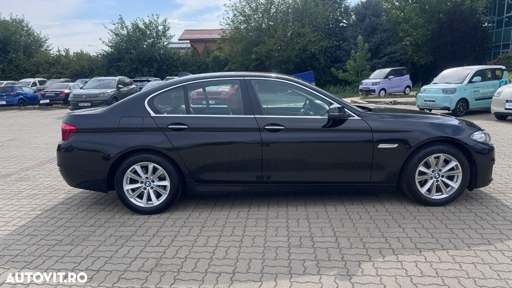BMW Seria 5 520i Aut. - 8