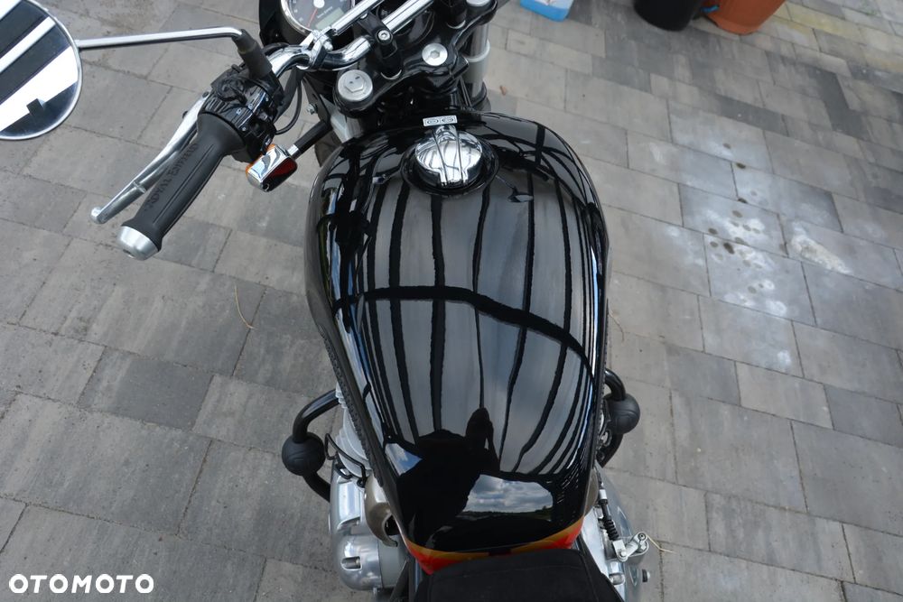 Royal Enfield Interceptor - 8