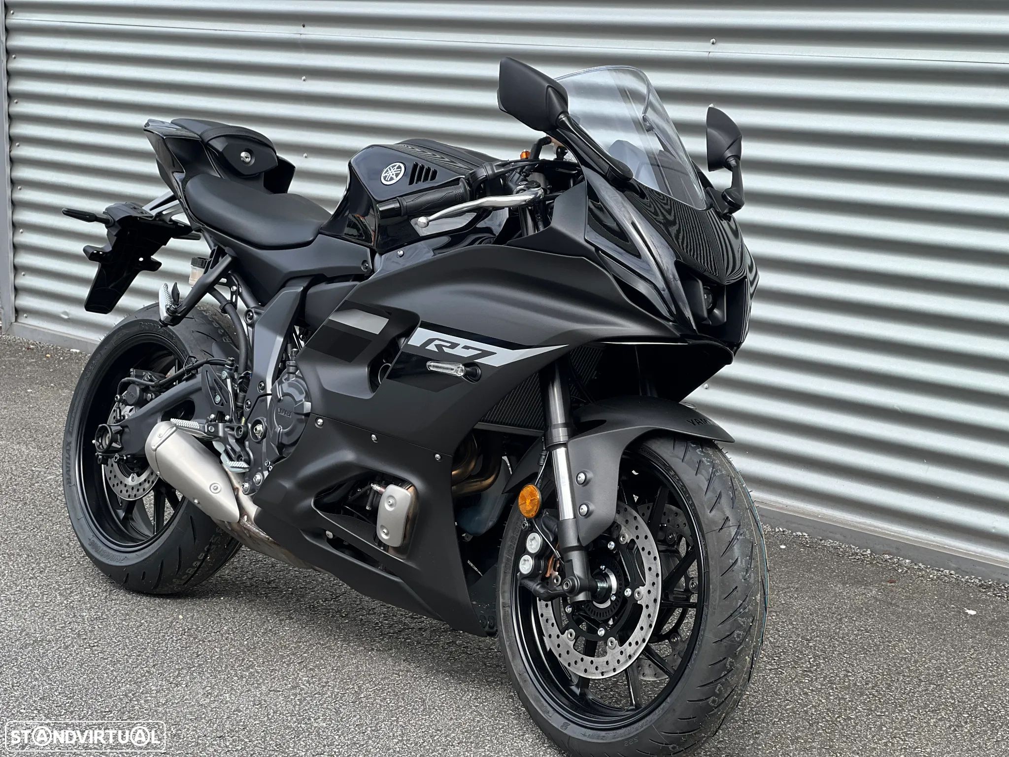 Yamaha R R-7 - 1