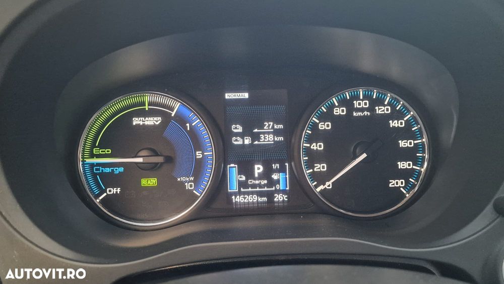 Mitsubishi Outlander 2.4 4WD Diamant+ - 35