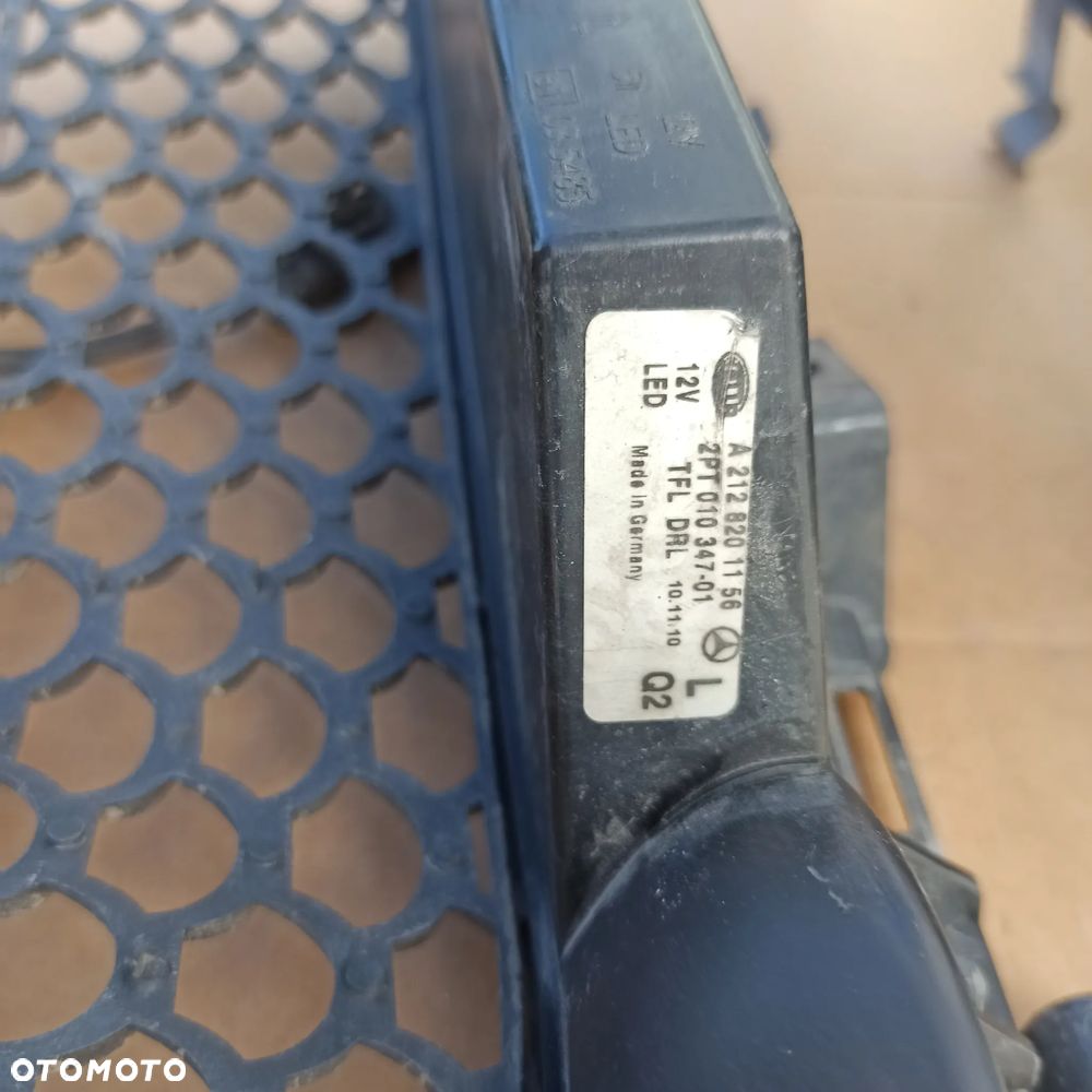 W212 AMG LAMPA LED DRL PRAWY LEWY KRATKA A2128201256 - 9