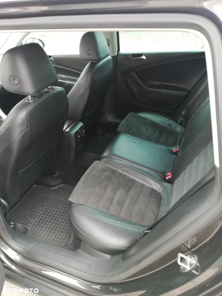 Volkswagen Passat 2.0 TDI Highline - 21