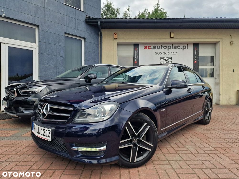 Mercedes-Benz Klasa C 180 7G-TRONIC AMG Line - 2