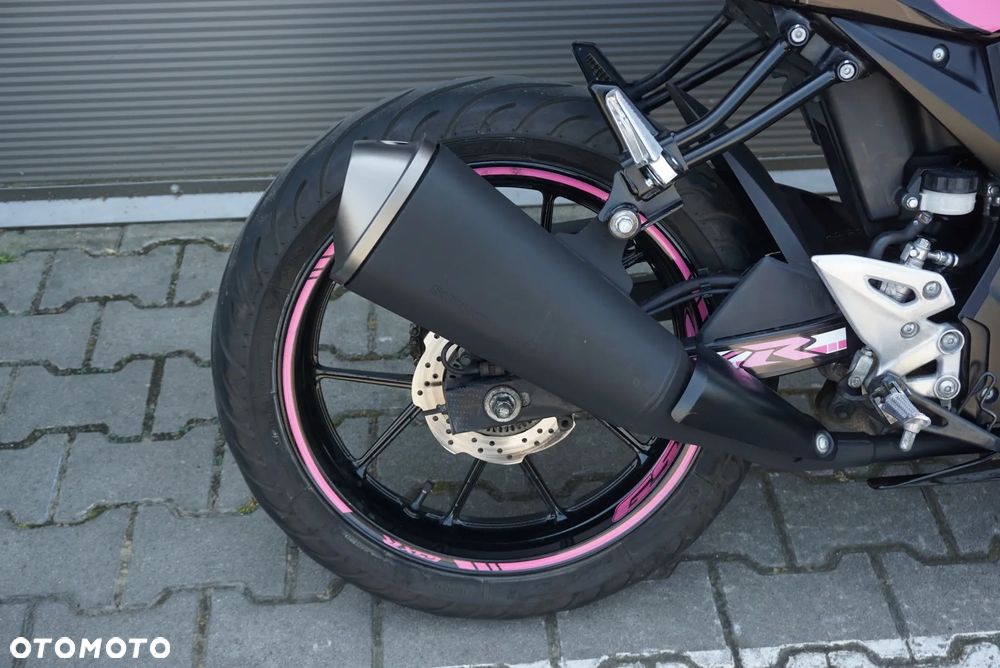Suzuki GSX - 9