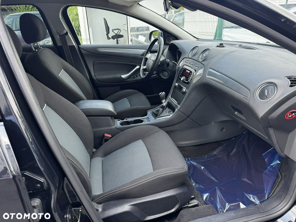 Ford Mondeo 1.6 Eco Boost Trend - 12