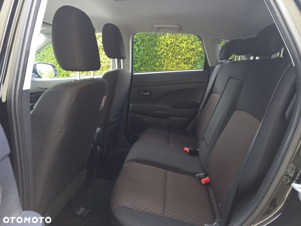 Mitsubishi ASX 1.6 Intense Plus Navi Blue Edition - 26