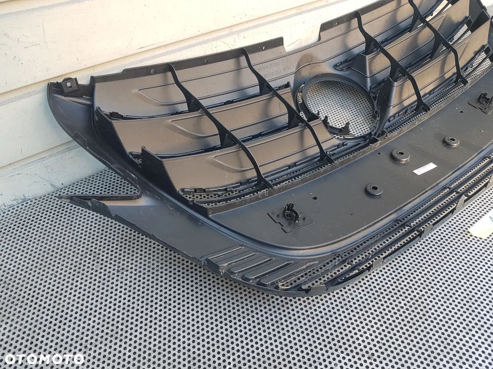 Mercedes W447 Vito LIFT Grill Atrapa - 9