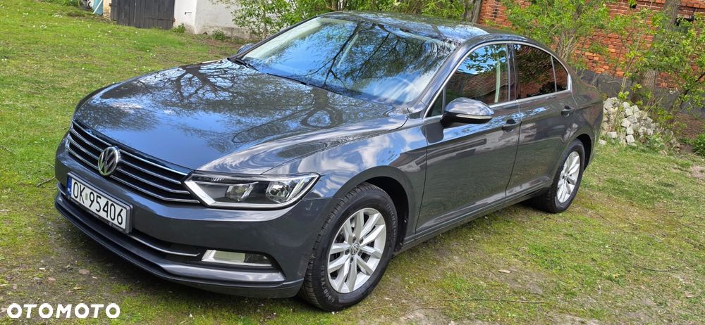 Volkswagen Passat 2.0 TDI SCR Comfortline - 1