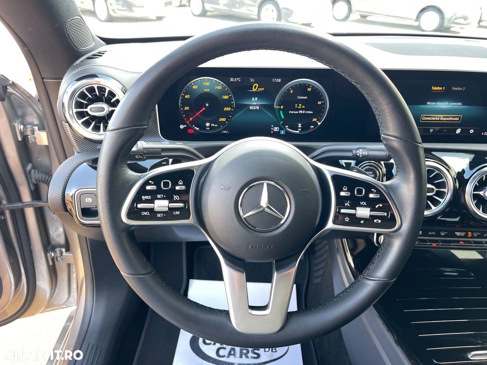 Mercedes-Benz CLA 180 - 38