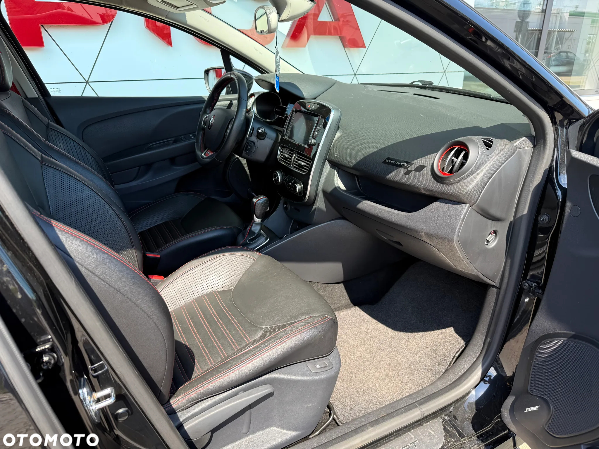 Renault Clio 1.6 R.S.Trophy 220 EDC - 32