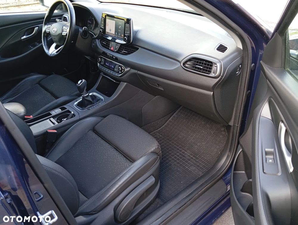 Hyundai i30 1.6 CRDI Premium - 11