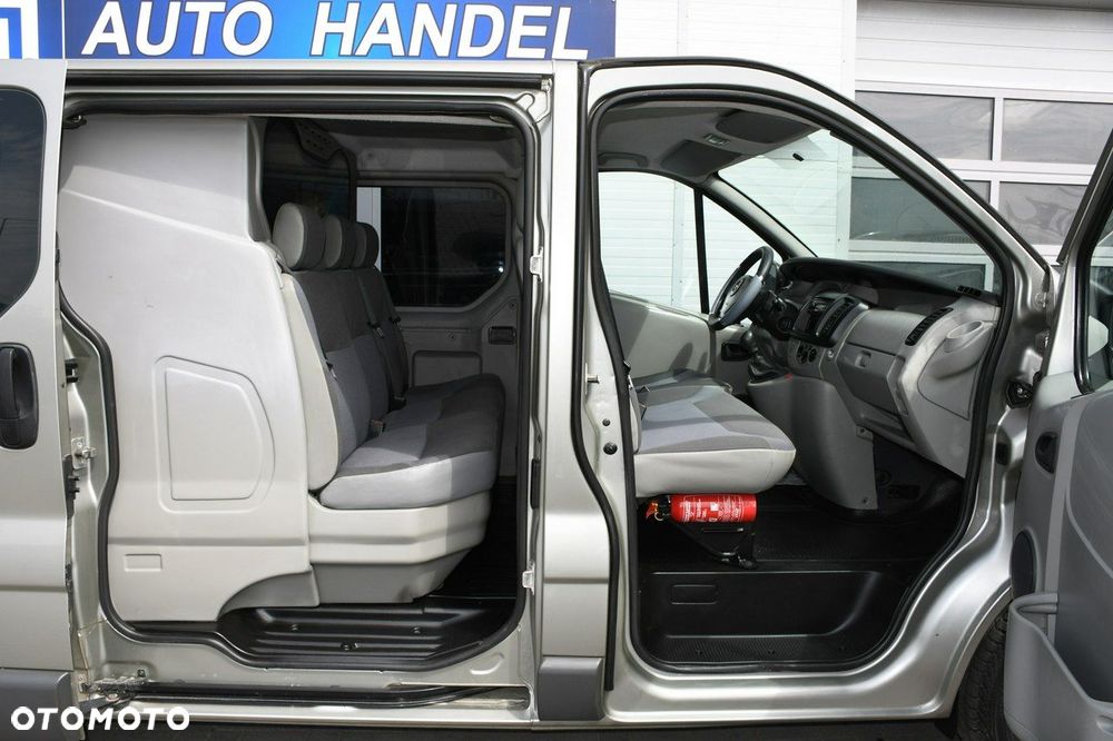 Opel Vivaro - 16