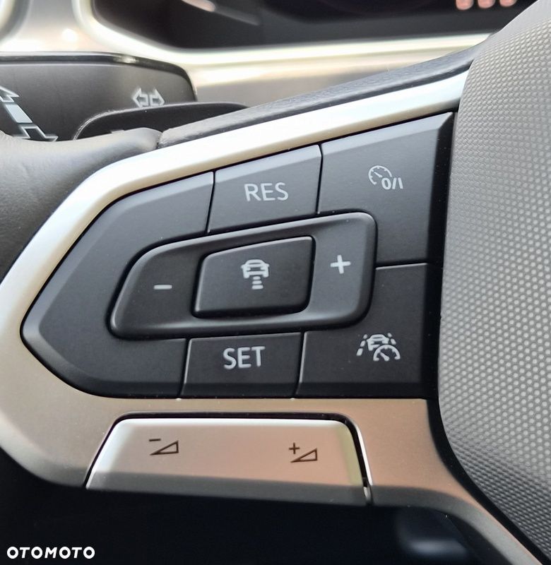 Volkswagen T-Roc 2.0 TDI SCR Style DSG - 37