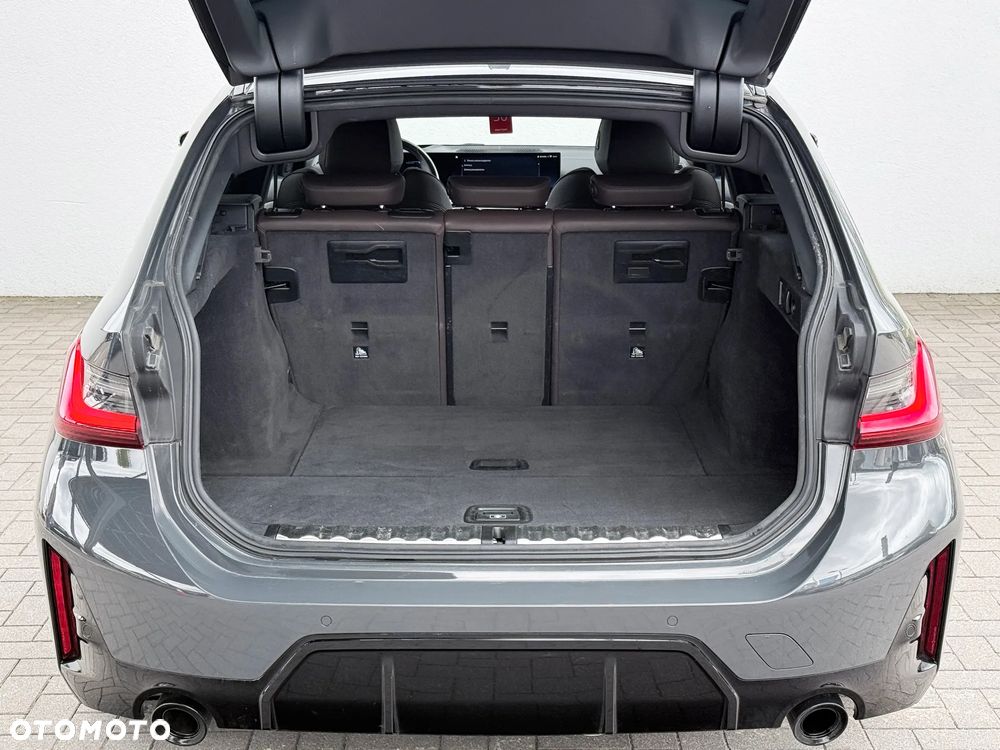 BMW Seria 3 330d xDrive M Sport - 18