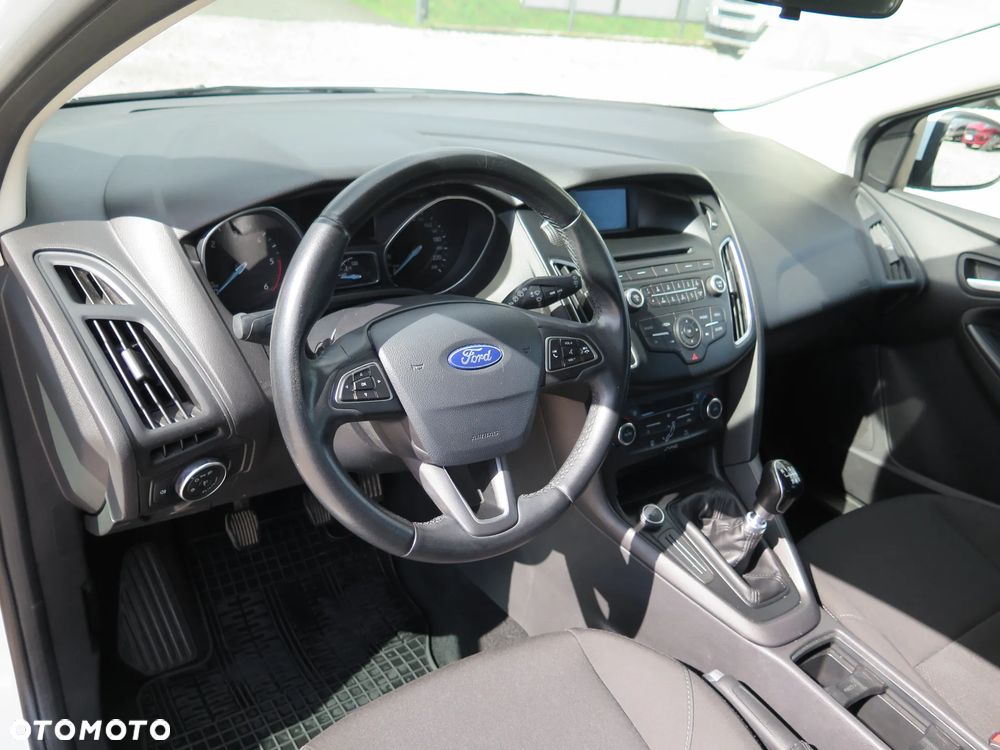 Ford Focus - 12