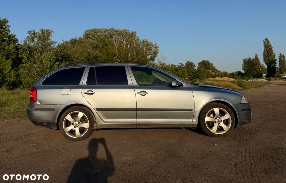 Skoda Octavia 2.0 FSI Elegance - 2