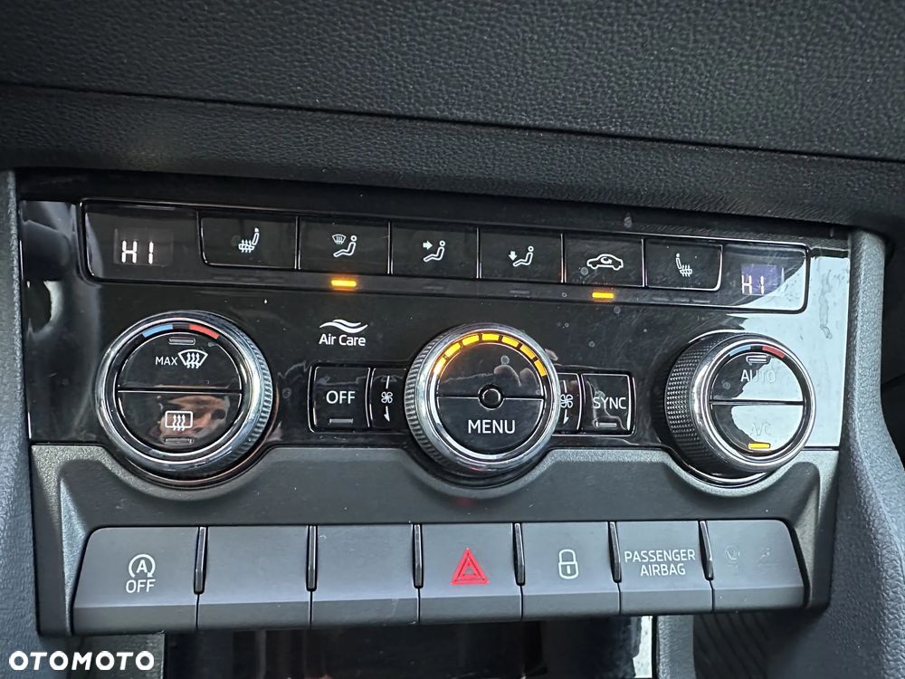 Skoda Karoq 1.6 TDI SCR DSG Style - 23