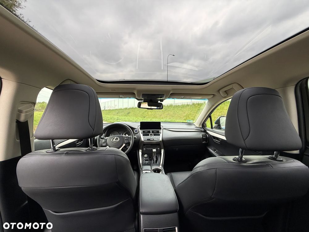 Lexus NX 300h Elegance AWD - 28