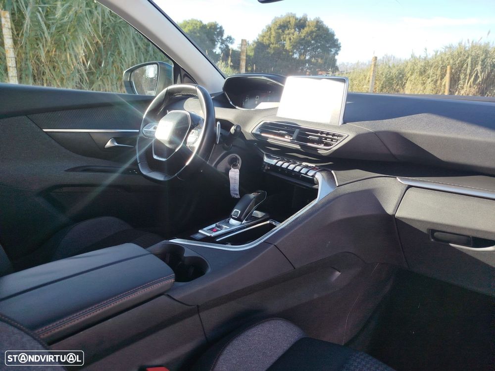 Peugeot 5008 1.6 BlueHDi Crossway EAT6 - 18