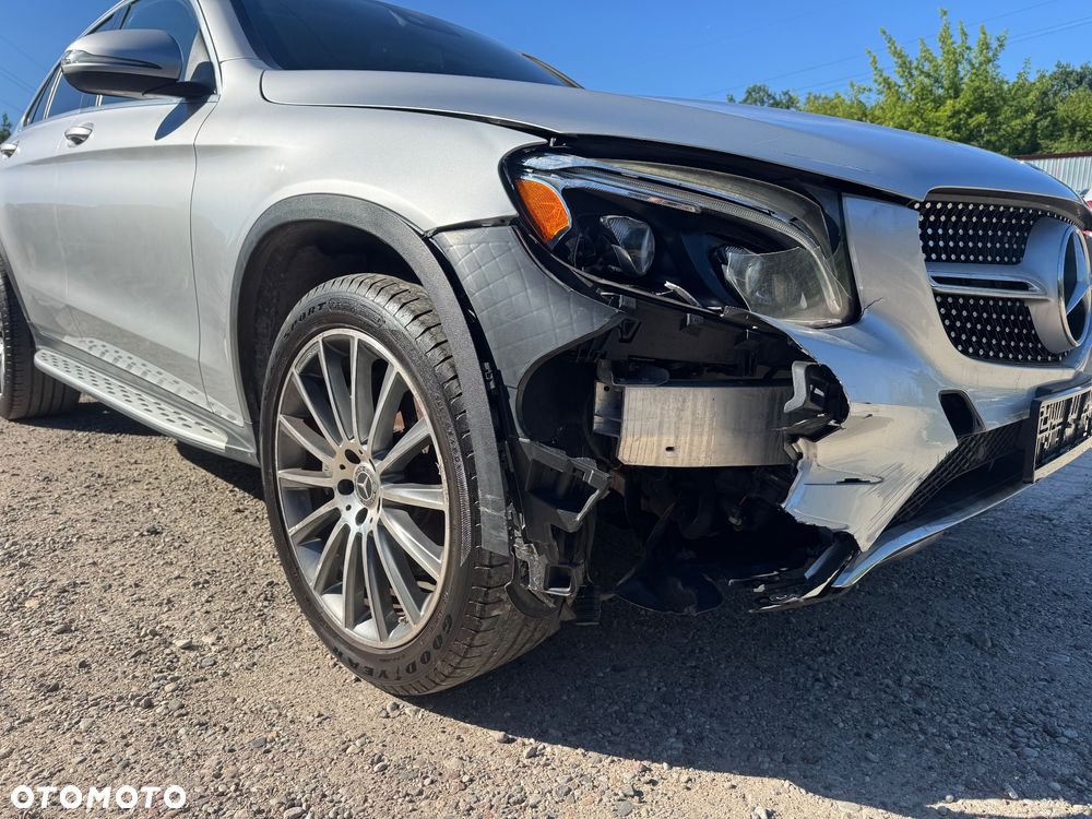 Mercedes-Benz GLC 300 4Matic 9G-TRONIC AMG Line - 7