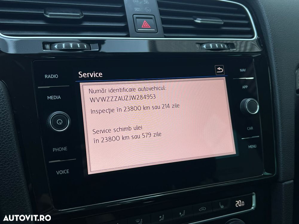 Volkswagen Golf 1.5 eTSI OPF DSG R-Line - 33