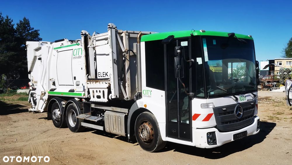 Mercedes-Benz Econic - 10
