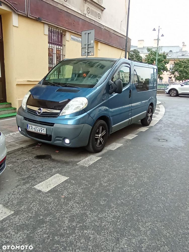 Opel vivaro - 8