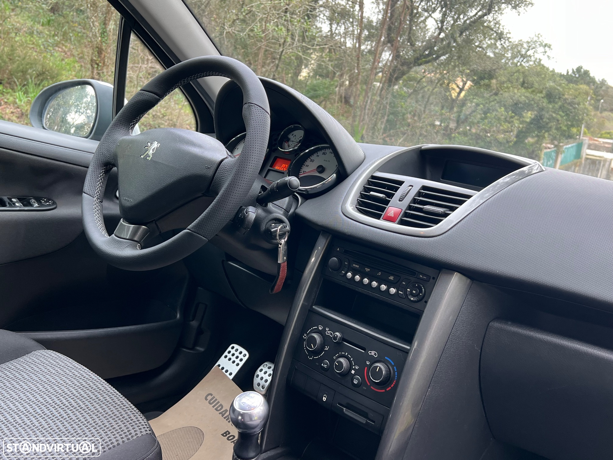 Peugeot 207 1.4 16V SE Sportium - 9