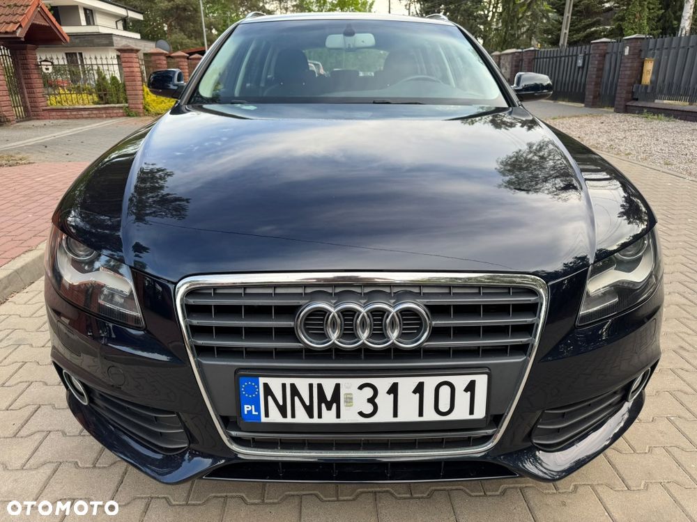 Audi A4 Avant - 10