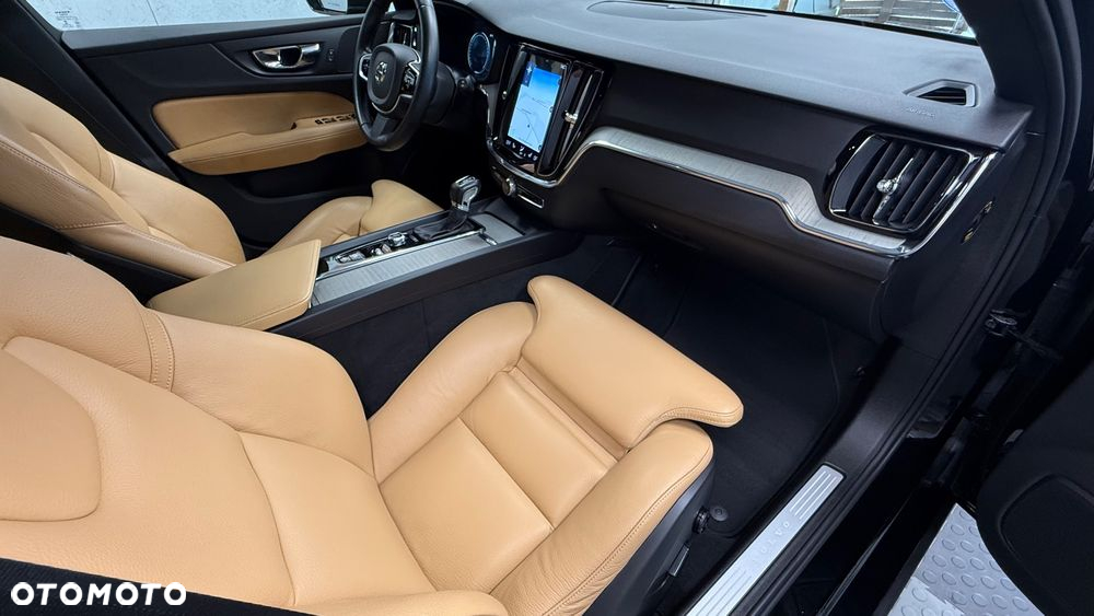Volvo V60 D4 Inscription - 15