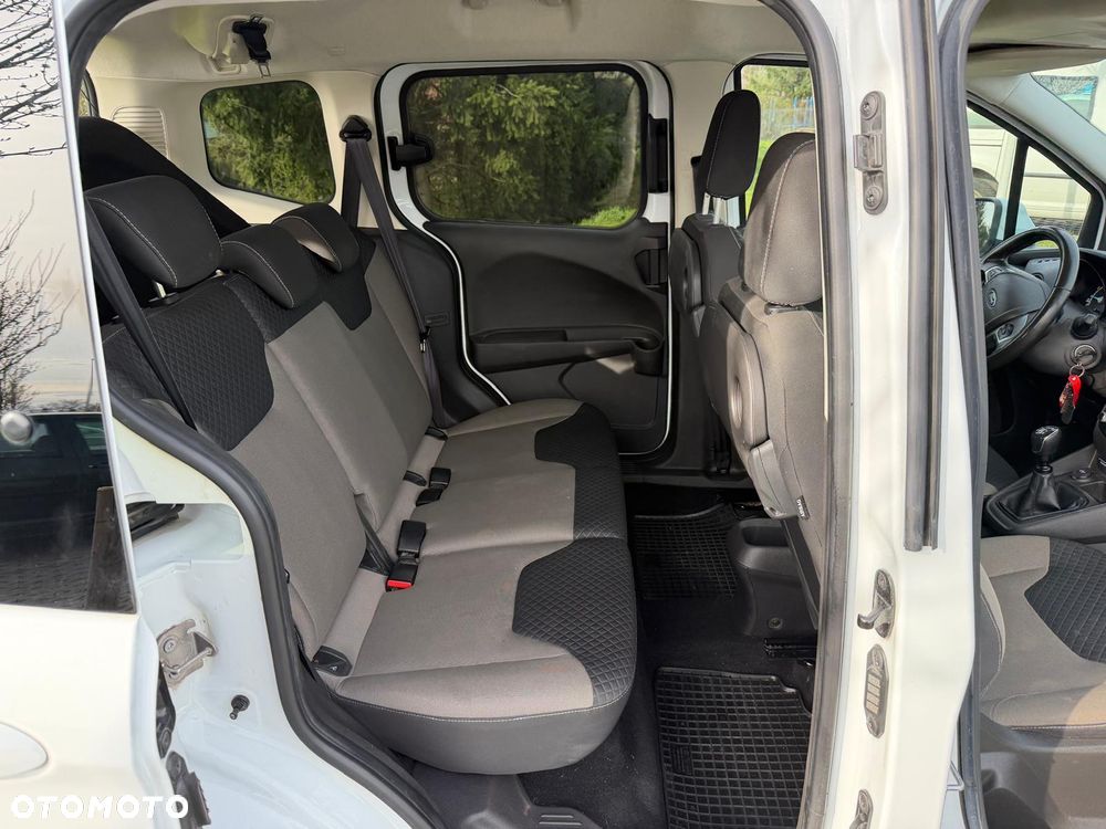 Ford Tourneo Courier 1.0 EcoBoost Trend - 12