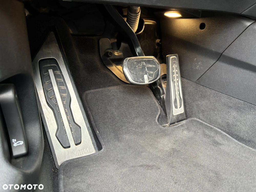 BMW Seria 2 218i M Sport - 17