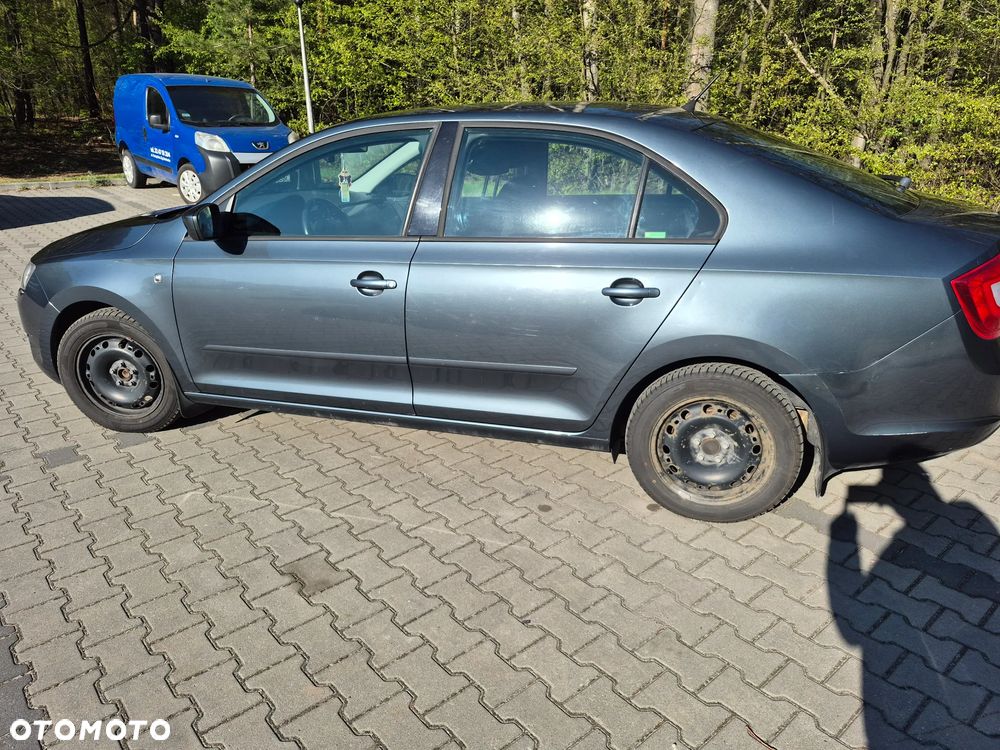 Skoda RAPID 1.2 Ambition - 4