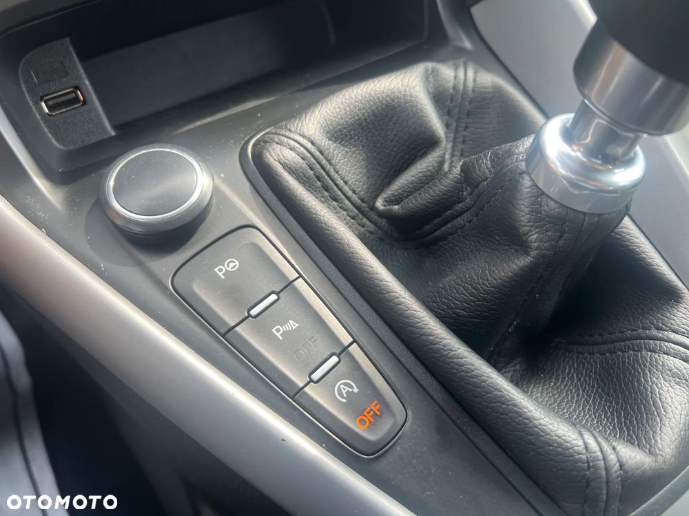 Ford Focus 1.5 TDCi SYNC Edition - 29