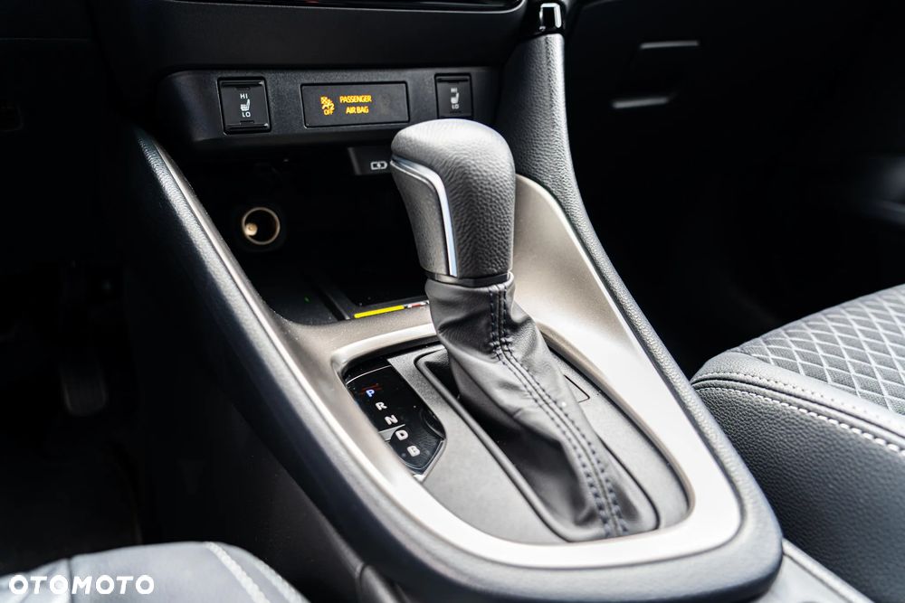 Mazda 2 SKYACTIV-G 90 Homura - 30
