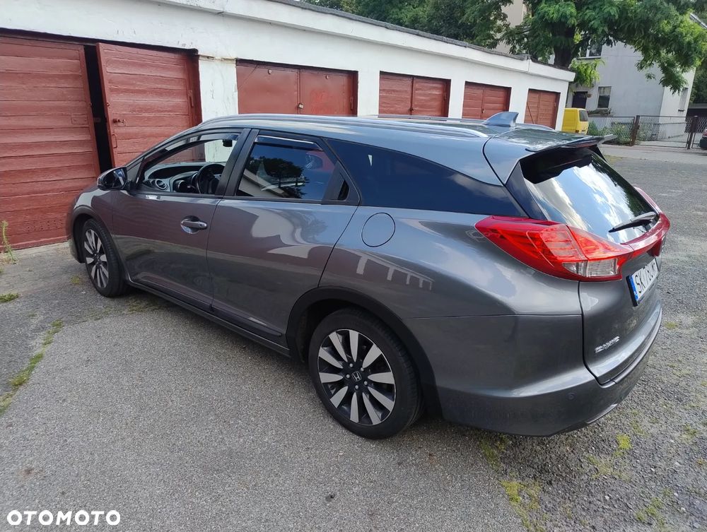 Honda Civic 1.8 Lifestyle (ADAS / Connect+) - 3