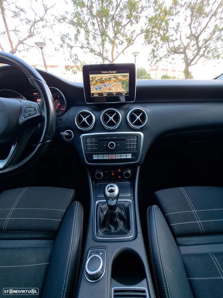 Mercedes-Benz A 180 d Urban - 19
