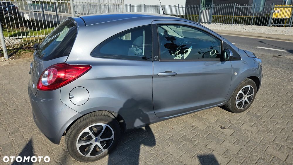 Ford KA 1.2 Titanium ASS EU6 - 21