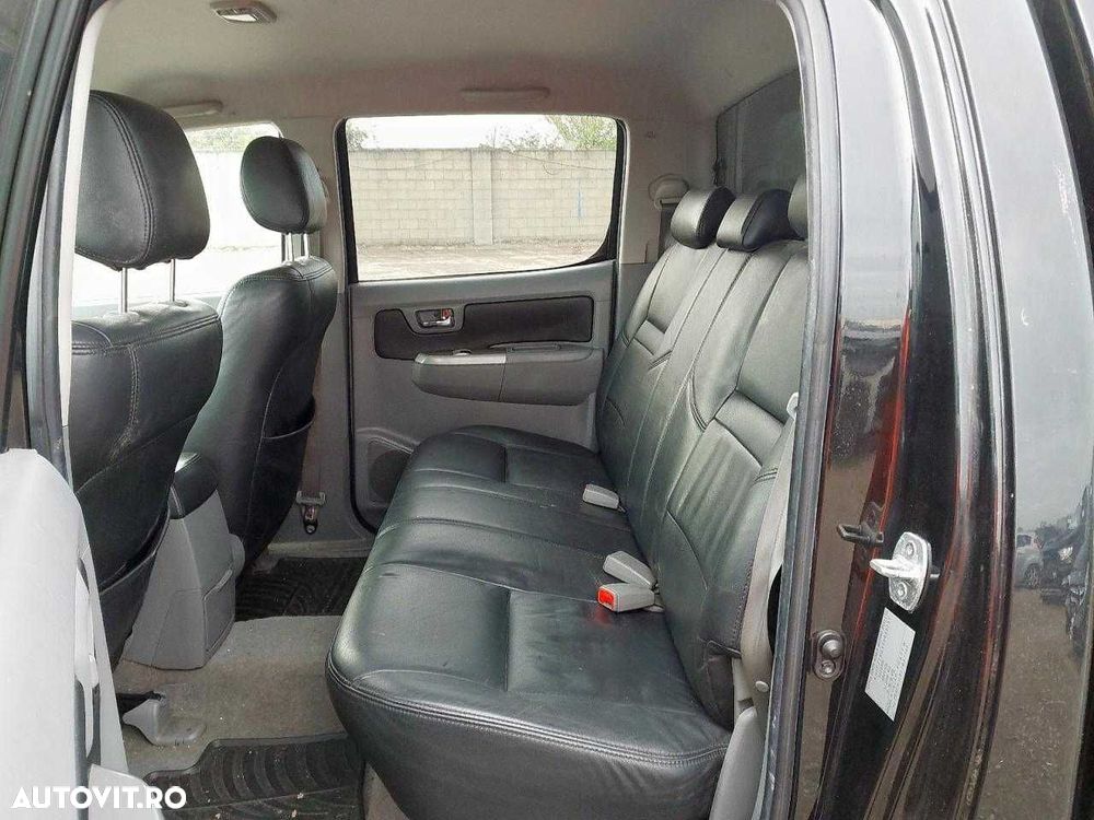 Dezmembrez Toyota hilux  3.0 Diesel 126KW/171CP 2005-2015 - 5