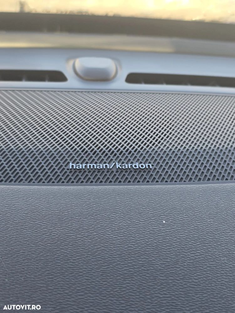 Volvo XC 40 D3 AWD Geartronic Momentum - 5