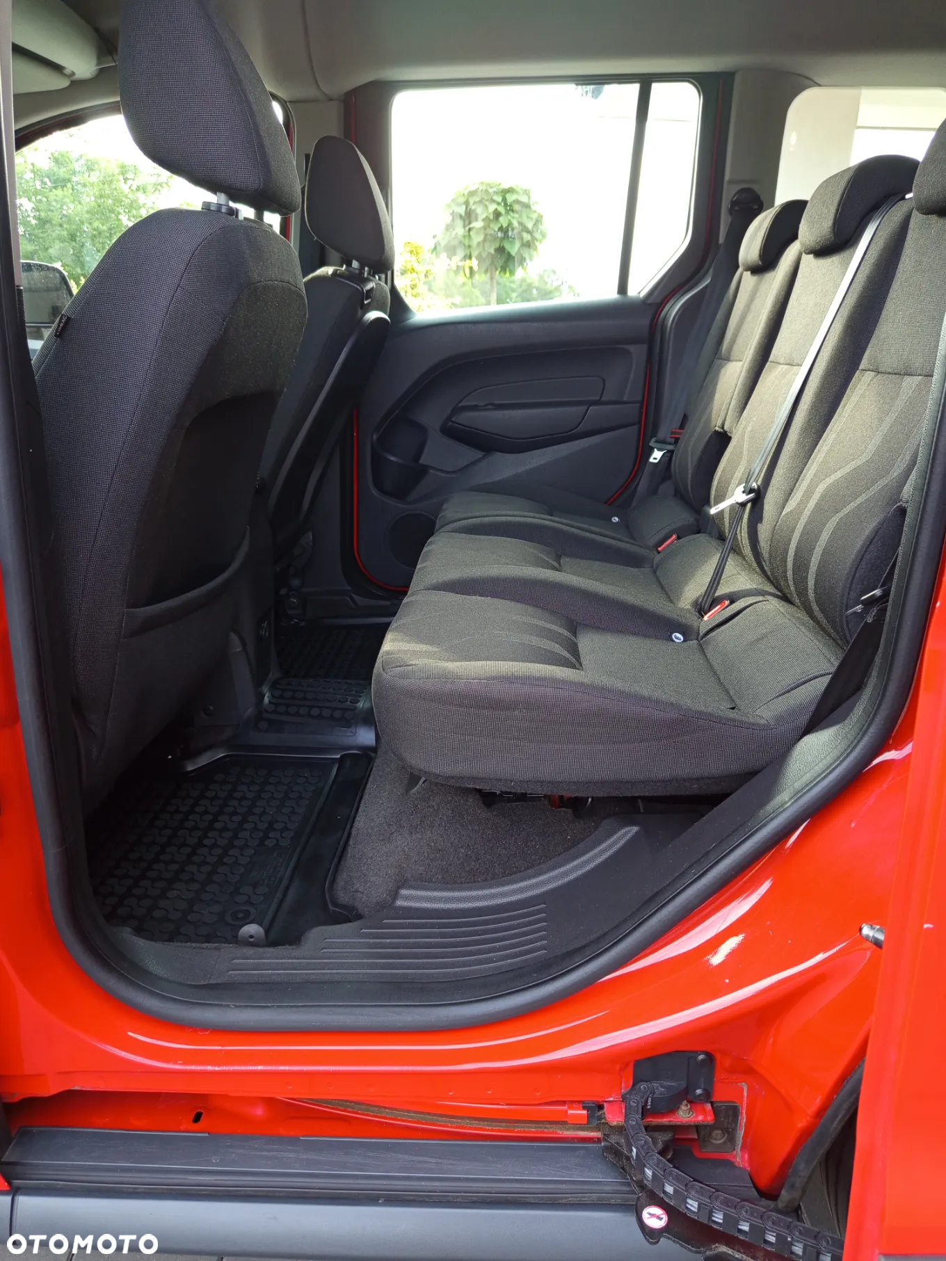 Ford Tourneo Connect 1.5 TDCi Start-Stop Titanium - 8