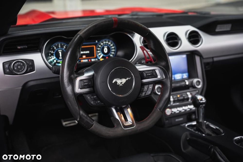 Ford Mustang - 22