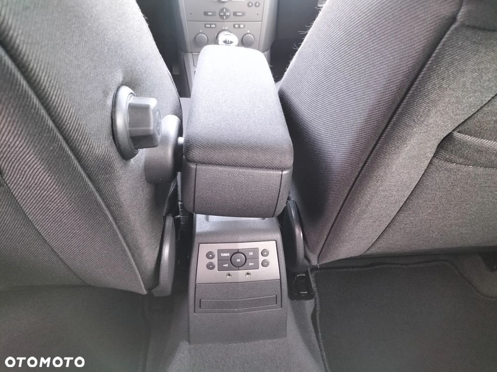 Opel Astra 1.6 Catch me - 17