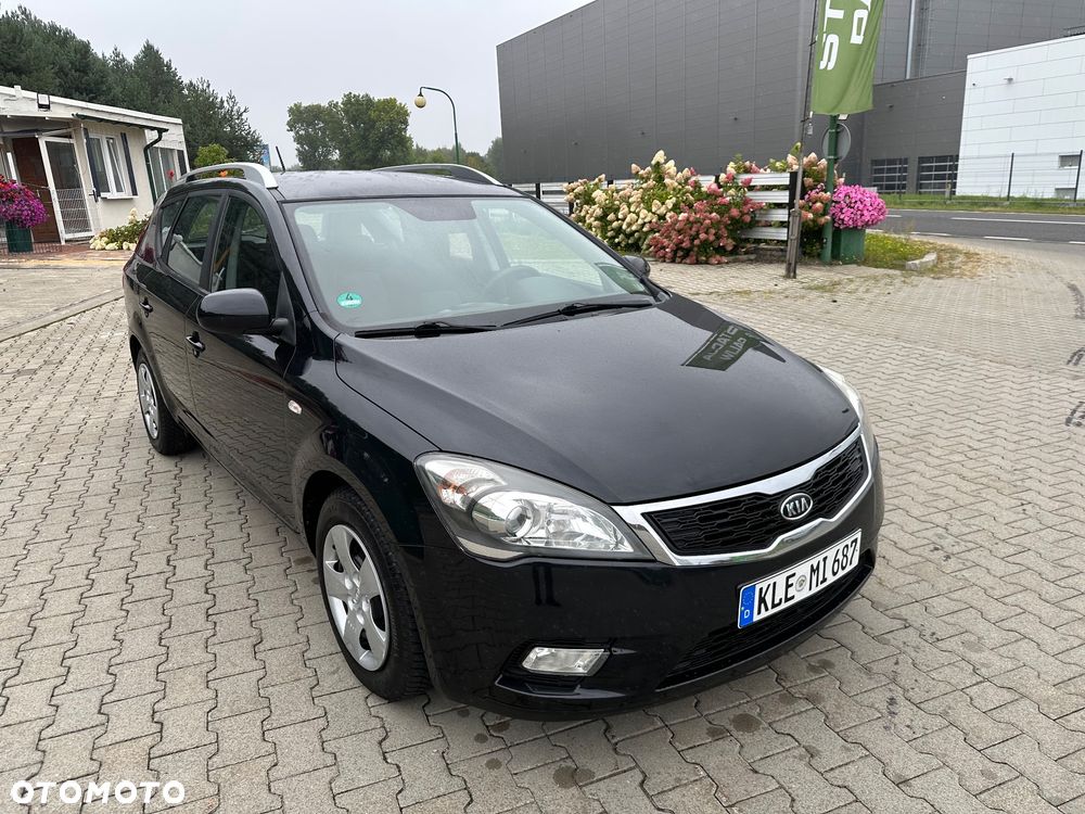 Kia Ceed 1.4 L - 34