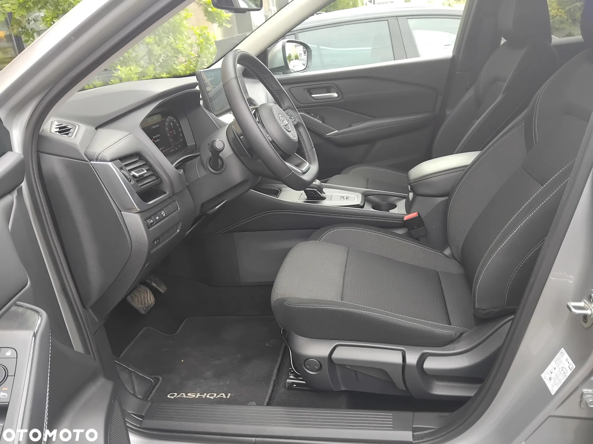 Nissan Qashqai 1.3 DIG-T mHEV N-Connecta Xtronic - 18