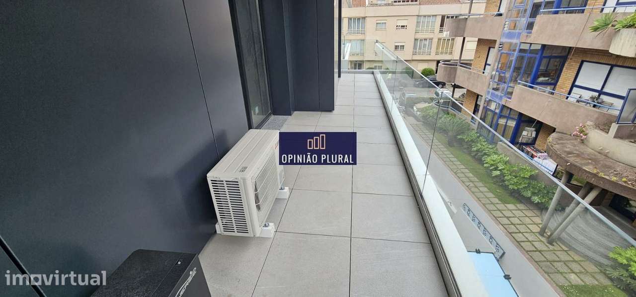 T1 Duplex Moderno com Varanda e Excelentes Acabamentos - Grande imagem: 4/19
