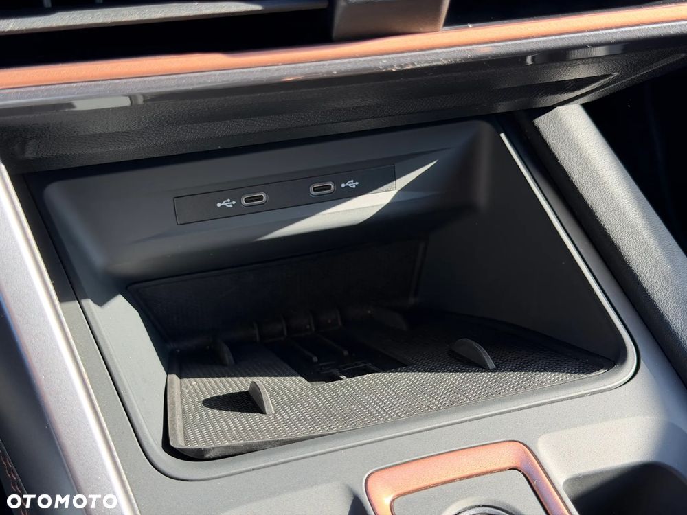 Cupra Formentor 1.5 e-Hybrid PHEV Tribe Edition VZ DSG - 32