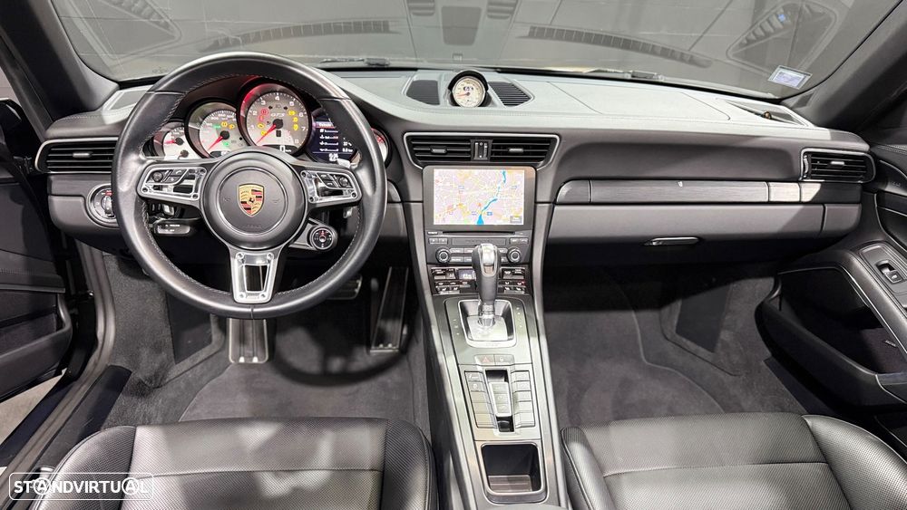 Porsche 911 (991) Carrera 4 GTS PDK - 28